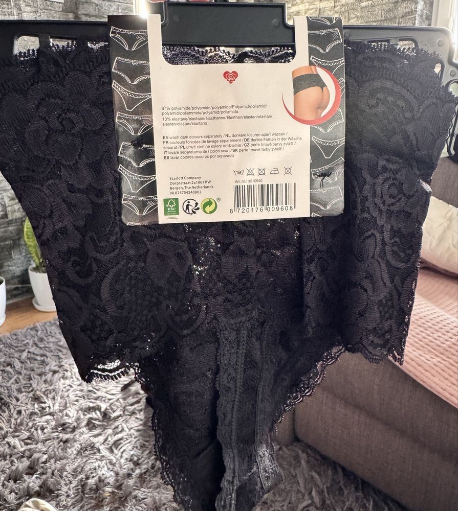 2 pary majtek koronkowych stringi S 36-38 nowe