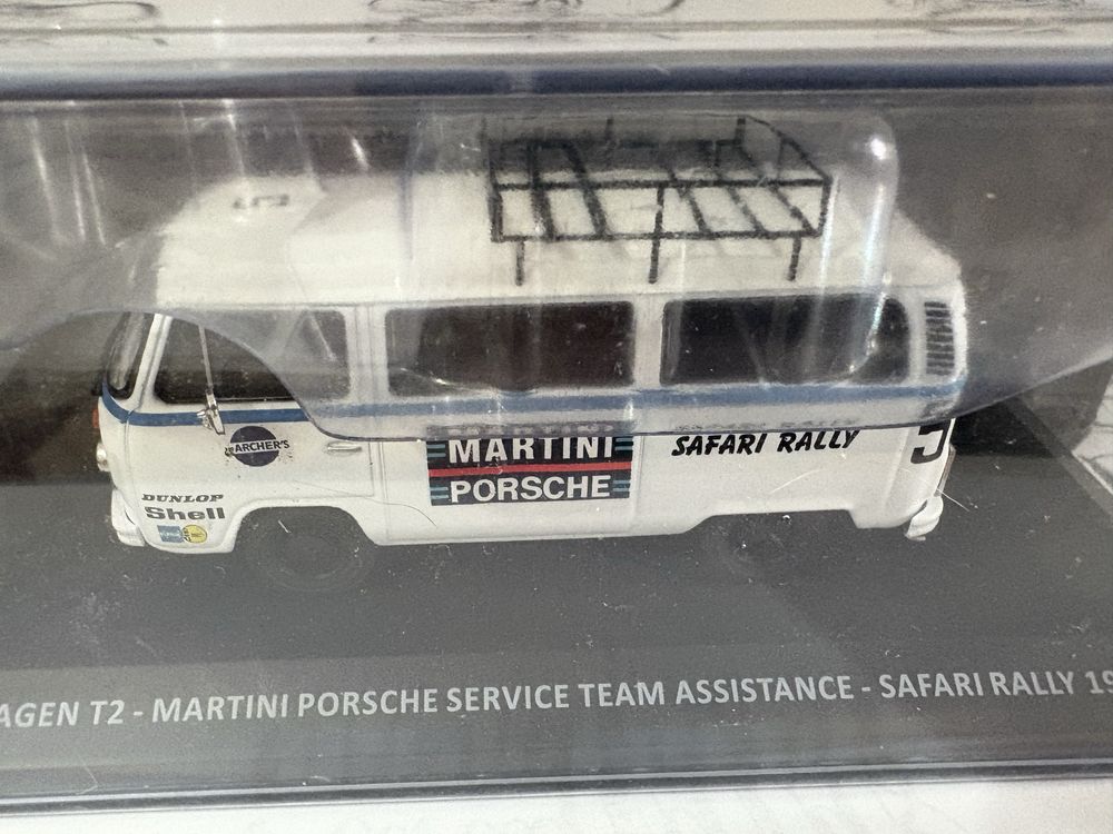 Miniatura Vw Kombi Rally escala 1/43 com acrilico