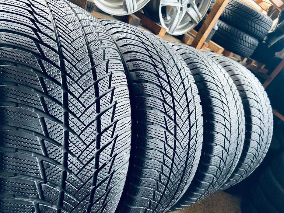 Шини Резина Зимові 20Рік 275 45 20 Bridgestone Blizzak LM001 RFT 4шт