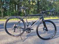 Rower szosowy kolarka Cannondale Caadx Dt Swiss Rotor Shimano Ultegra