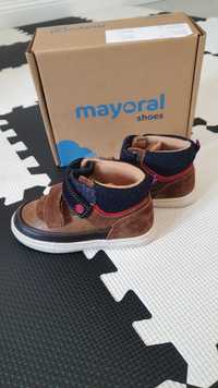 Buty trzewiki Mayoral r. 24 jak nowe