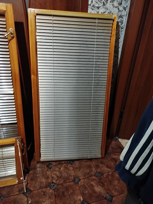 Продам деревянные окна из сосны, подоконник,отлив, цена ниже,торг.