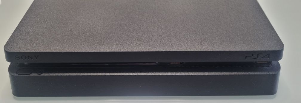 Konsola ps4 slim 1tb pamięci, oferta z grami ( 2 szt) w cenie 770 zł