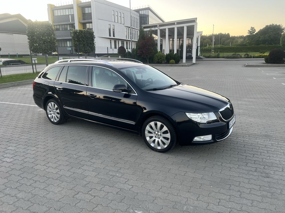 SKODA Superb Combi 2.0 TDI Elegance DSG