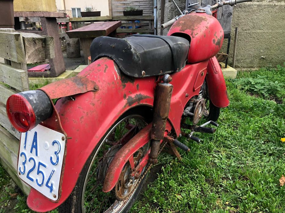 Motocykl zabytkowy Moto Guzzi Zigolo 1965 rok