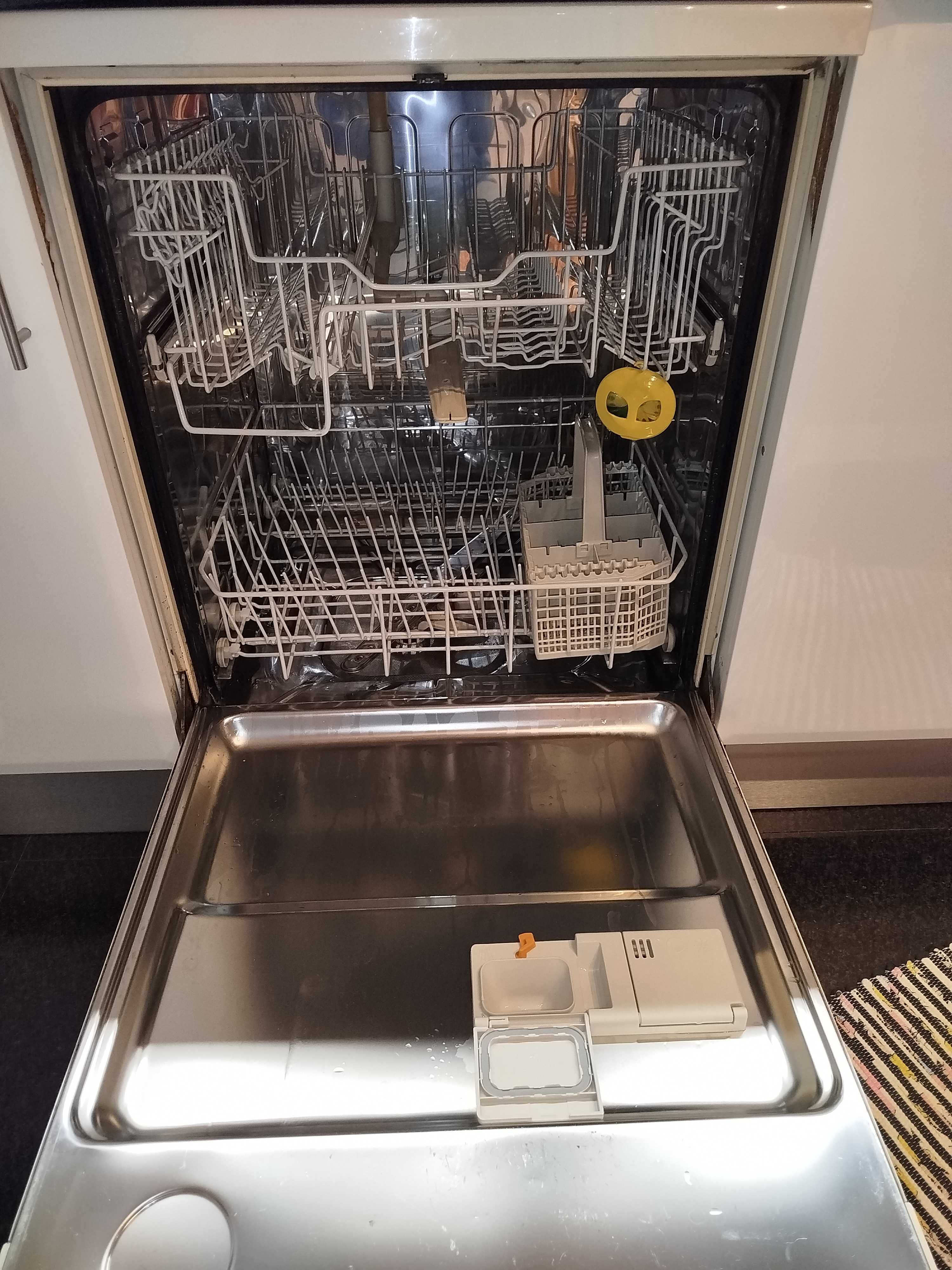 Máquina da louça Miele