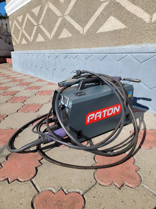 Зварювальний апарат. Напівавтомат Патон PATON 250