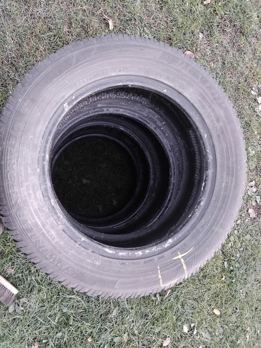Opony zimowe 4 sztuki 205/60 R16 M+S DUNLOP