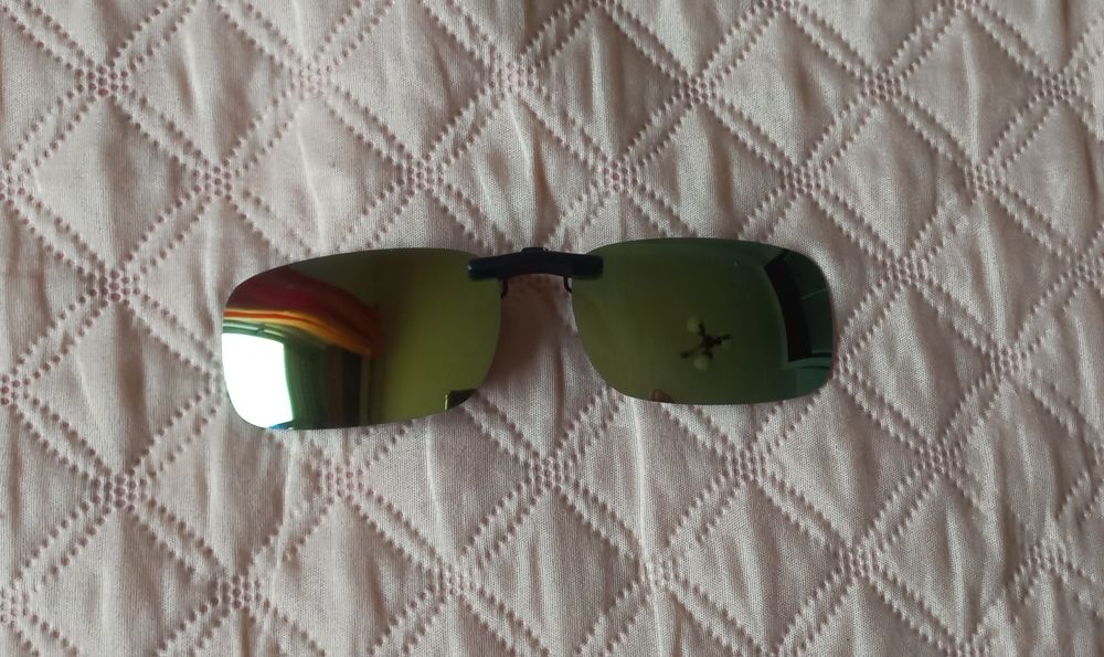 Lentes Sol Verdes com Clip