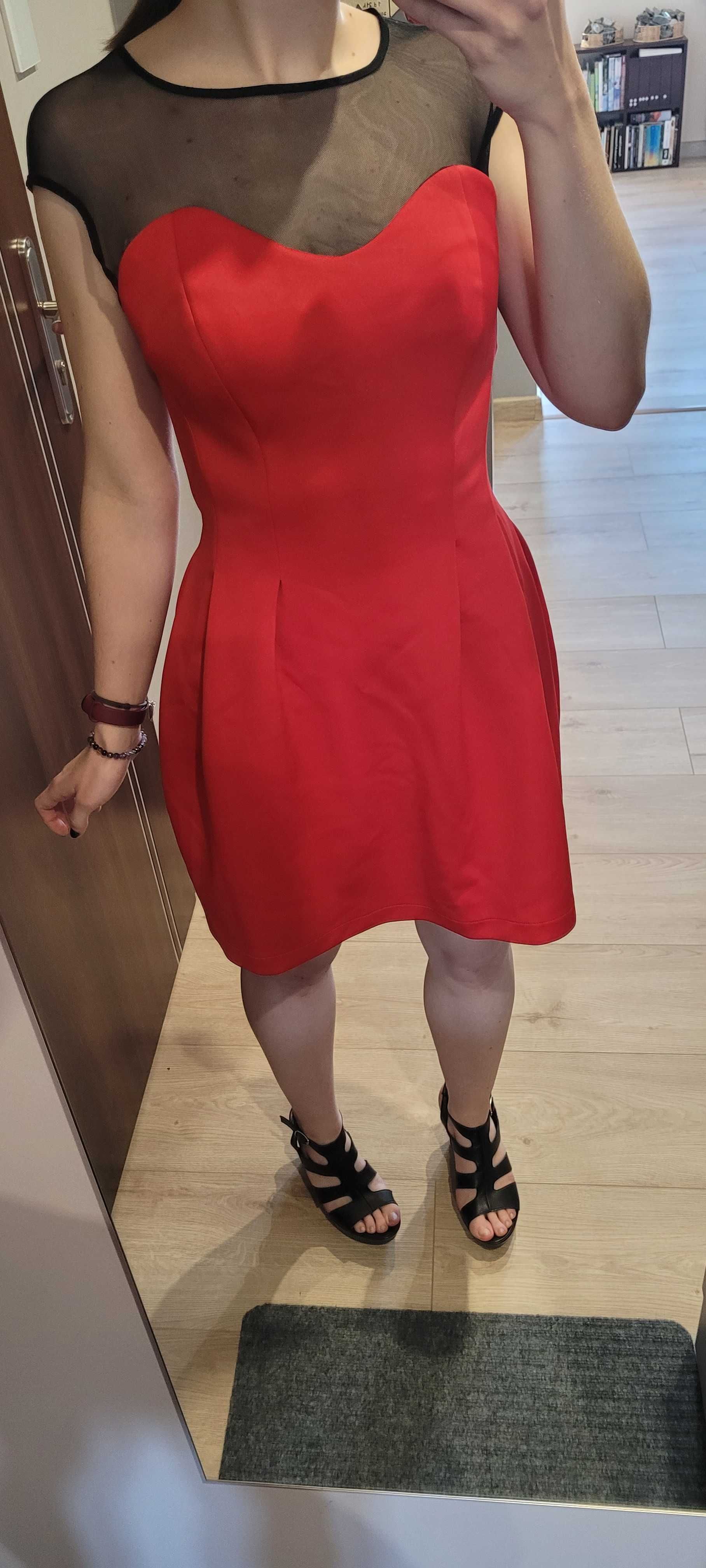 Czerwona sukienka EMO