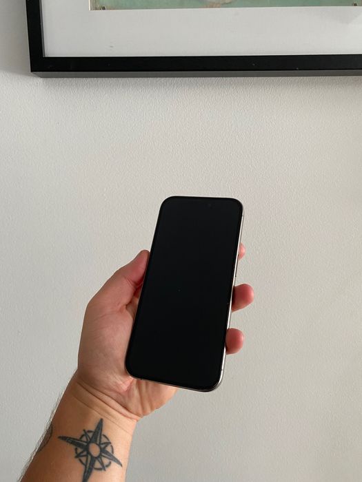 iPhone 15 Pro 128Gb C/Garantia