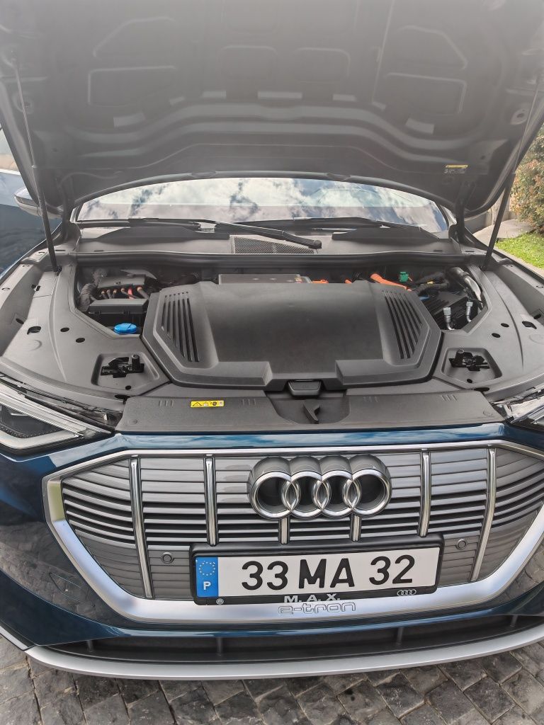 Como novo Audi E-TRON 55 Q8 Premium S Line 2021  Keyless Entry
