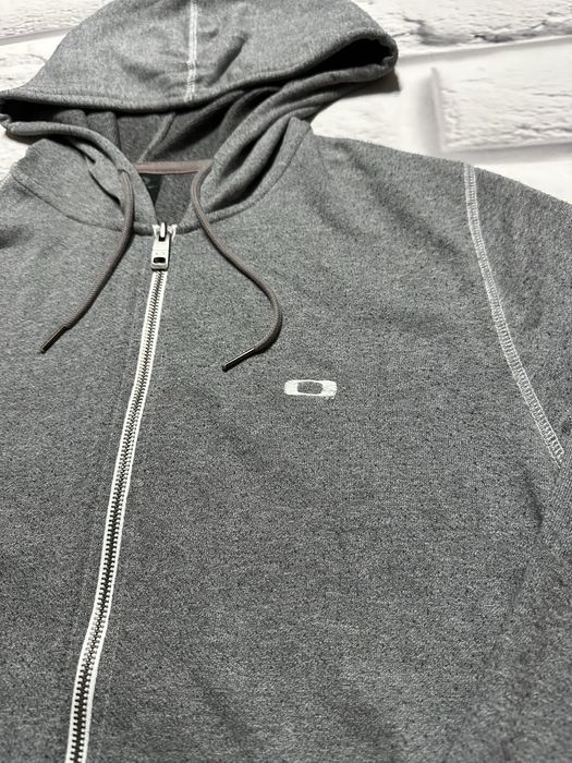 Чоловіча зіпка Oakley