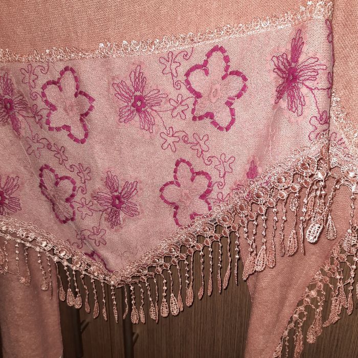 Szal chusta haftowana_szalik damski