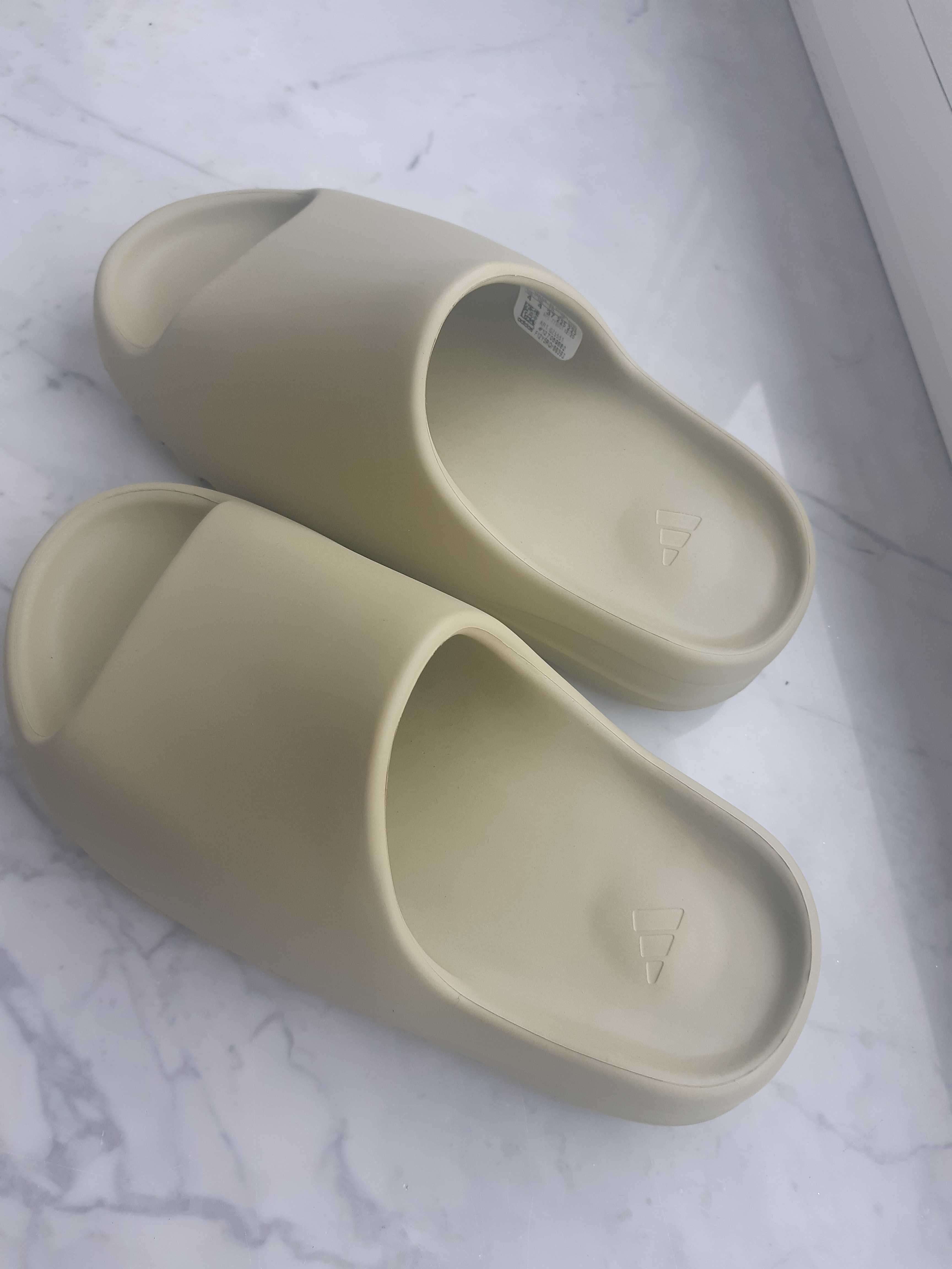 YEZZY Slide Resin US 4