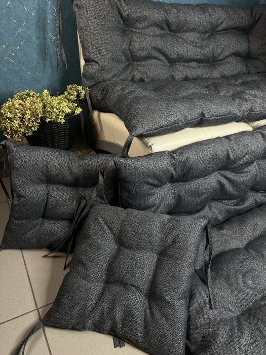 Мʼякі подушки на стілець лавки дивани крісла в школу поролон на поддон