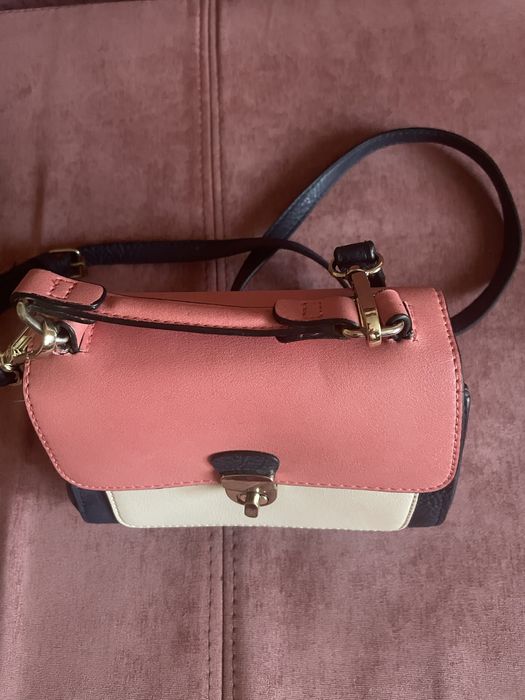 Сумочка  жіноча на плече…..