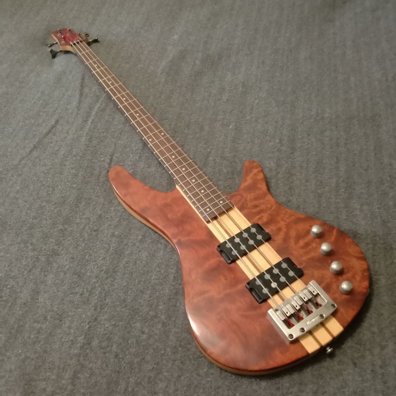 Ibanez SRX 750. Бас-гітара