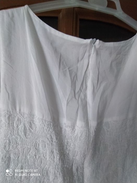 Jedwabna biala z podszewką sukienka na lato, rozmiar 44-46