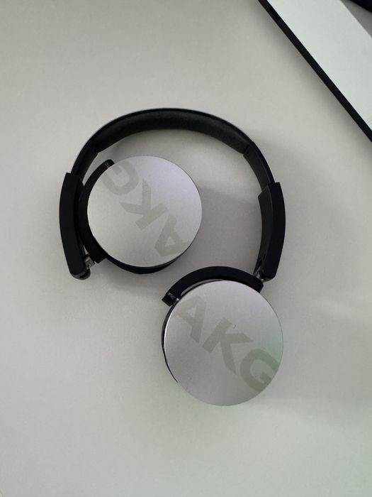 Sluchawki bluetooth AKG Y50BT