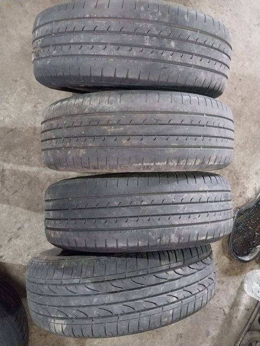 шини 215/60R17 б/у