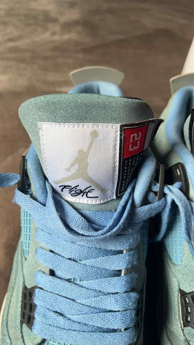 Jordan 4 unc niebieskie