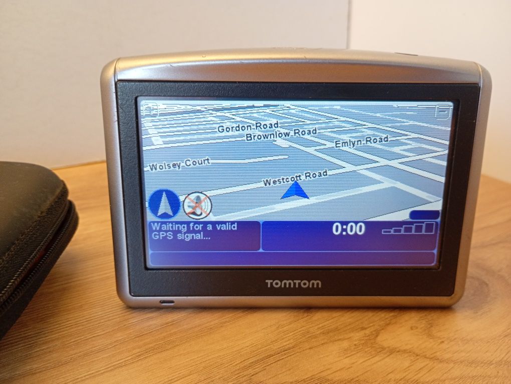 Навигатор Tom Tom