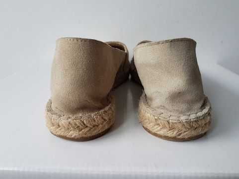Beżowe skórzane espadryle KIOMI Made In Spain motyw wężowej skóry r.37