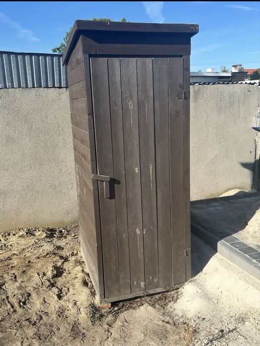 Wc budowalany (wychodek)