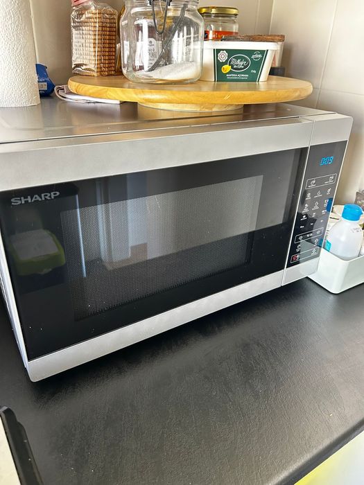 Recheio de casa. M-Ondas/Frigorifico/Sofa/Mesa de PC