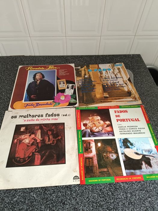 Vendo vários vinil de Fado