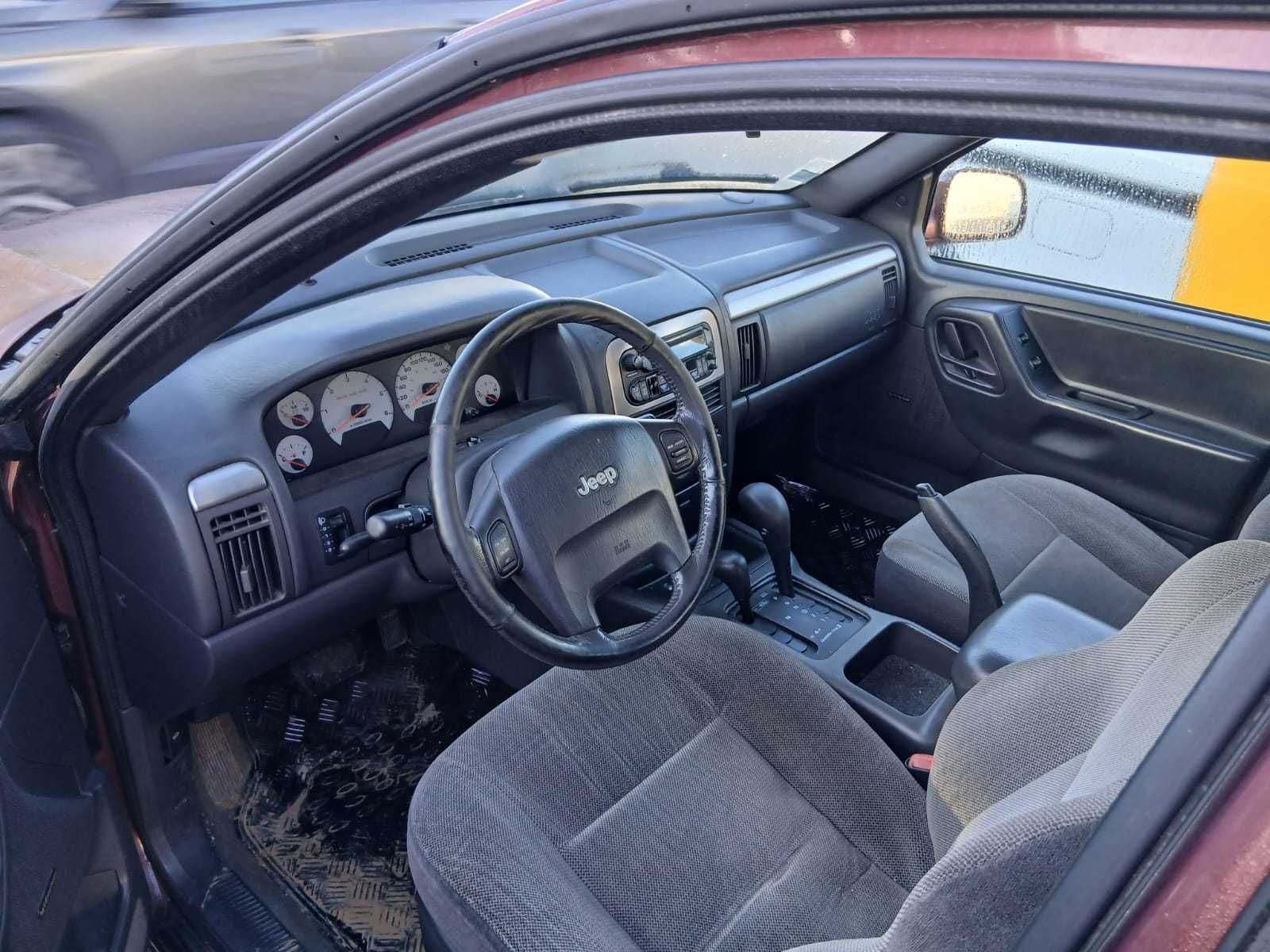 Jeep Grand Cherokee 2001      (204.456KM)