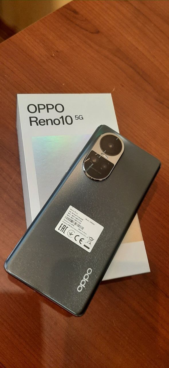 Смартфон  OPPO Reno 10 5G 8/256Gb Ice Blue почти НОВЫЙ