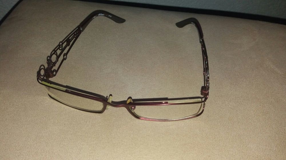 Oprawki do okularów z etui