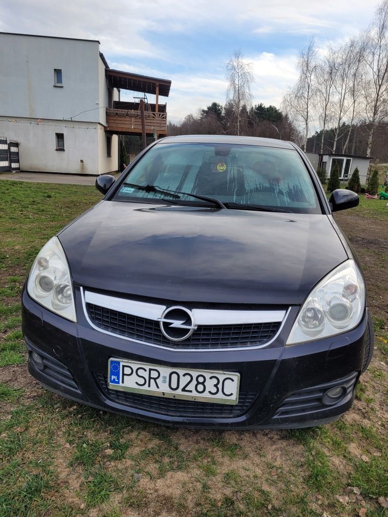 Opel Vectra C 
Nowa pompa paliwa. 
Nieste