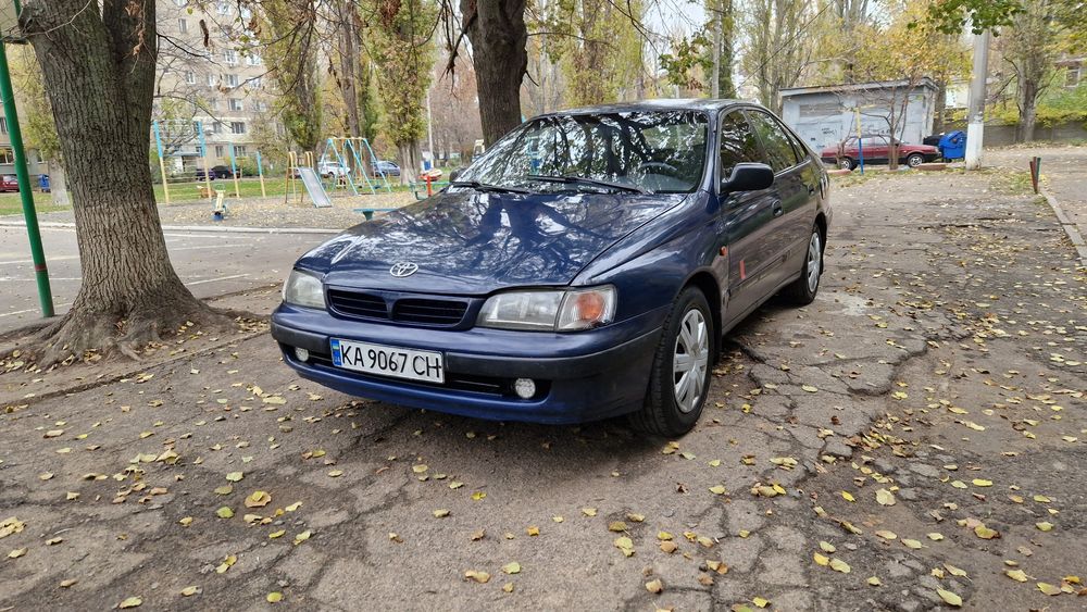 Toyota Carina e, 1997