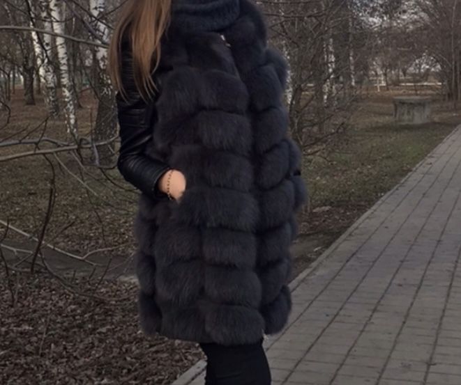 Меховий жилет, в гарному стані, можно носити під косуху
