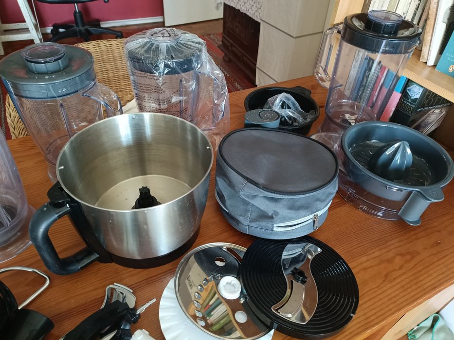 Peças de robot de cozinha + 3 robots avariados