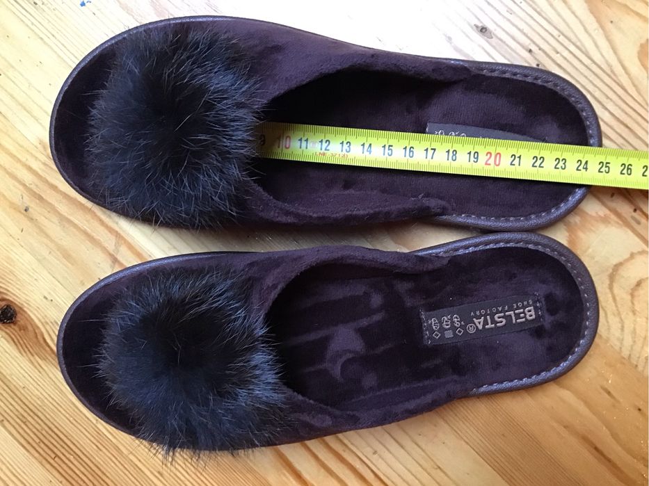 Коричневі бархатні з натуральним хутром 38-39розмір