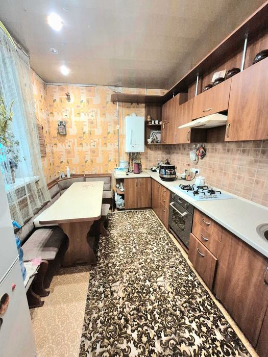 Продам міцний будинок 154 м2 в районі пивзаводу.