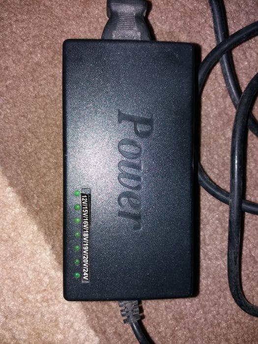 Универсальное зарядное устройство BTB блок питания для ноутбука