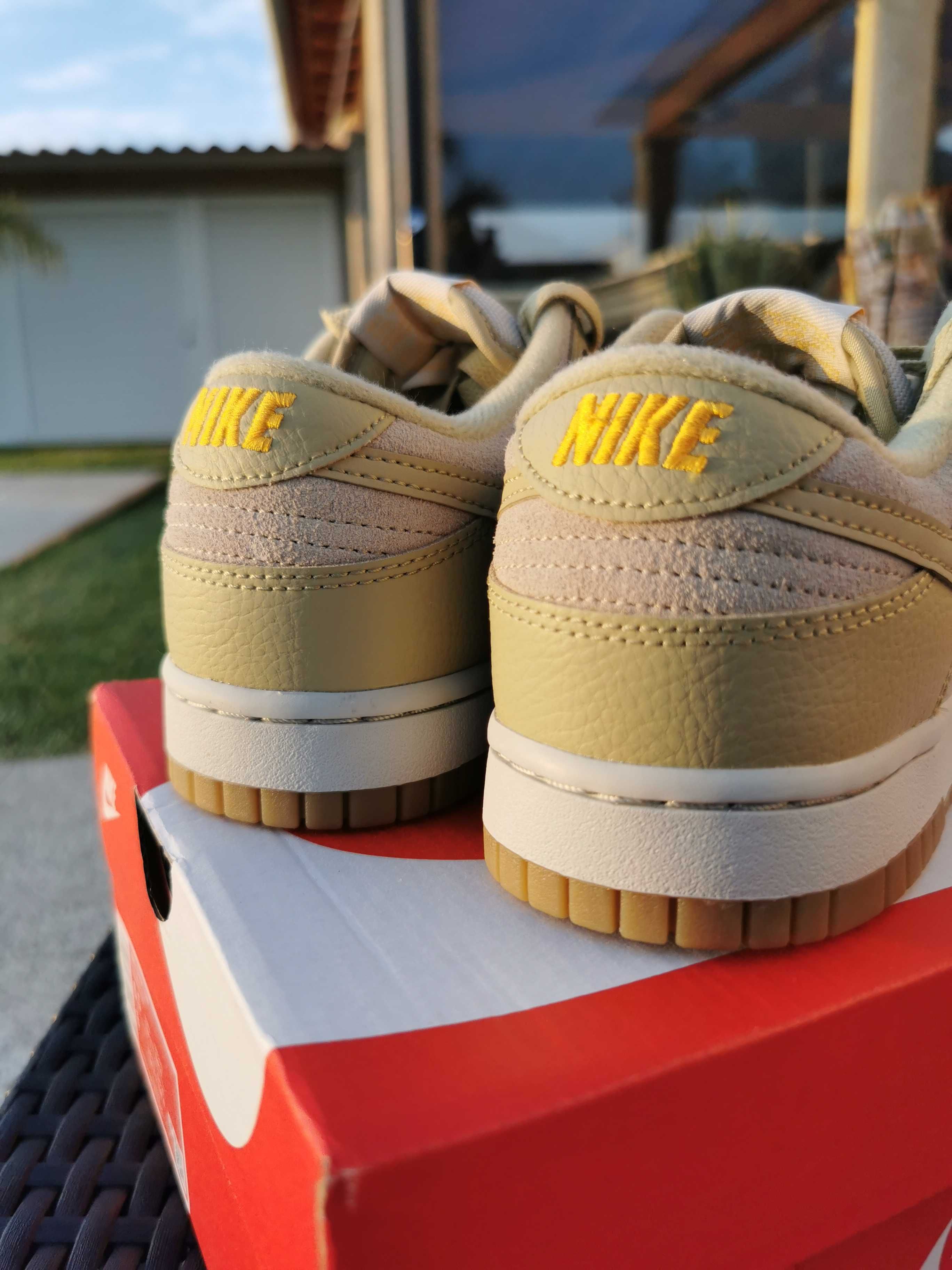 Nike Dunk Low Khaki Suede Gum