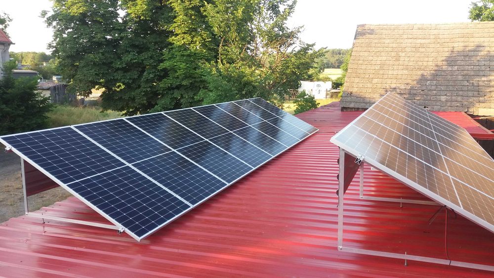 Instalacja fotowoltaiczna na dachu płaskim 10 kWp z montażem