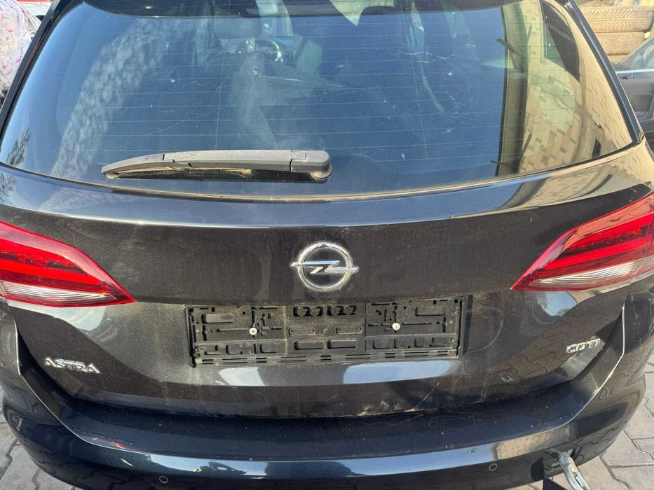 Klapa bagażnika Opel Astra K Z22C Z176 kombi kompletna bez lamp