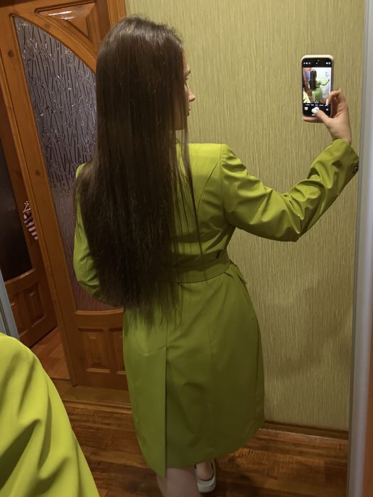 Тренч/ плащ жіночий оливковий