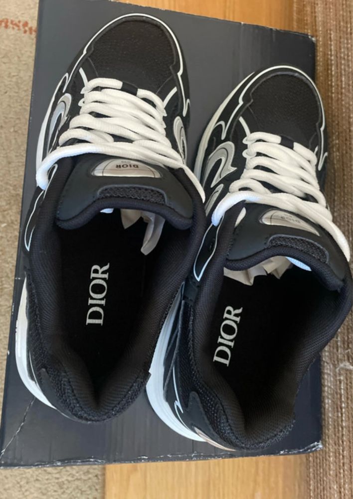 Dior b30.