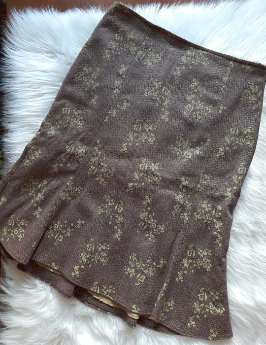 L. Красива якісна вовняна міді спідниця у візерунок ялинка і квіти WE