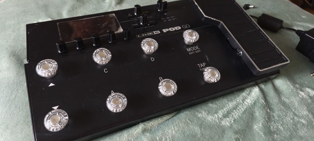 Pedaleira Line6 Pod Go