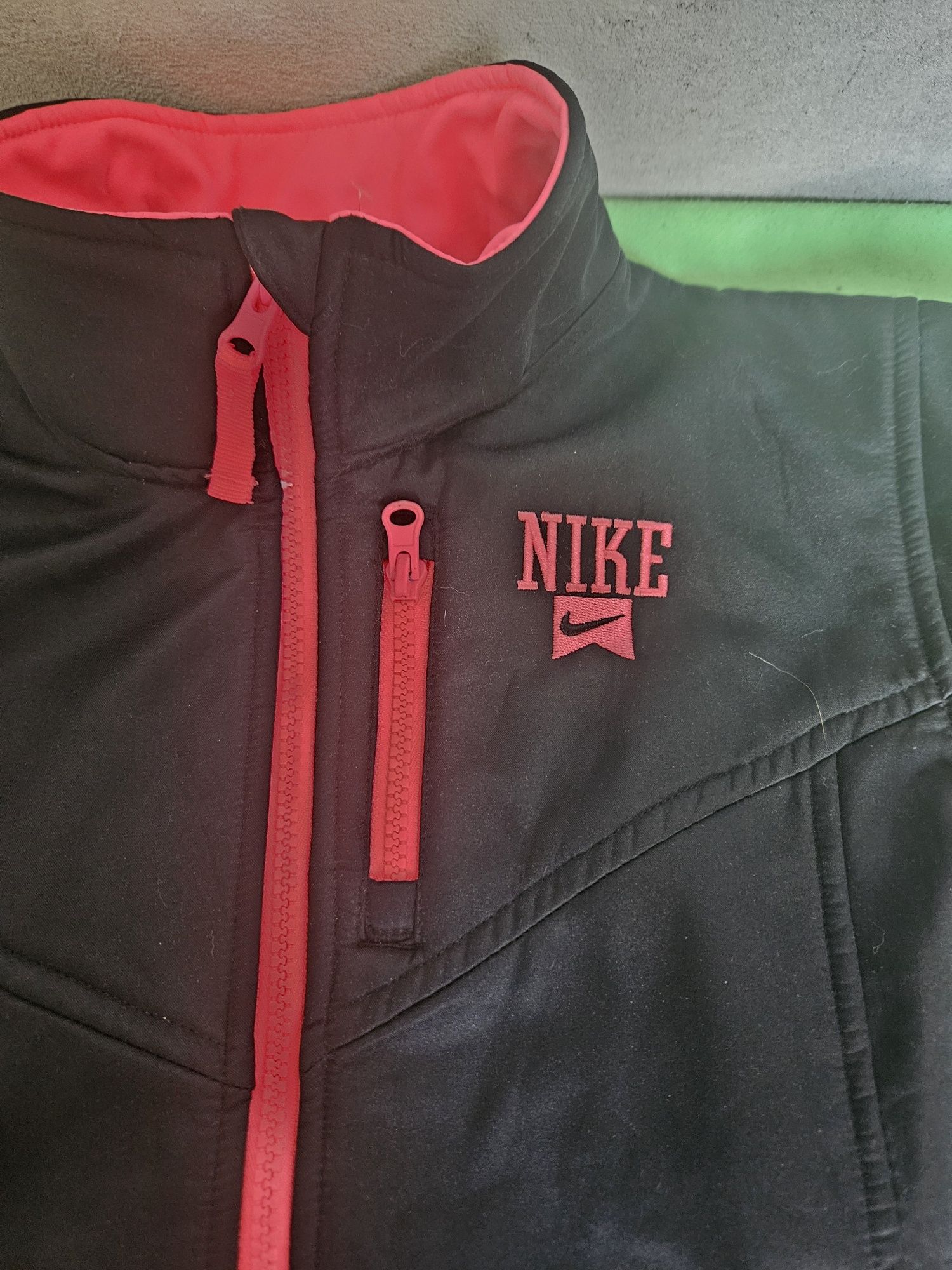 Kurtka Nike nowa roz. 13-15 l 158-170 softhell