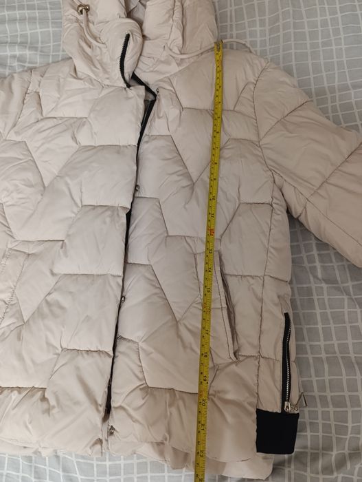 Куртка молочна жіноча весна